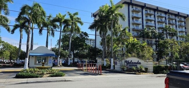 Building Photo - 4550 NW 9th St