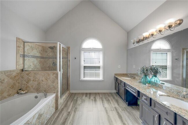 Building Photo - 10545 Windsor Park Dr