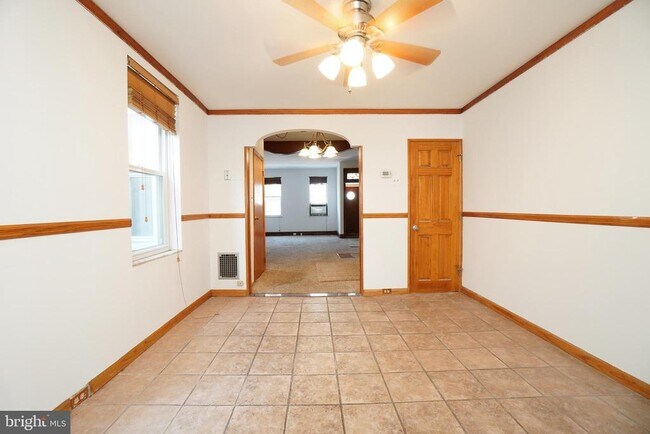Building Photo - 1527 S 10th St