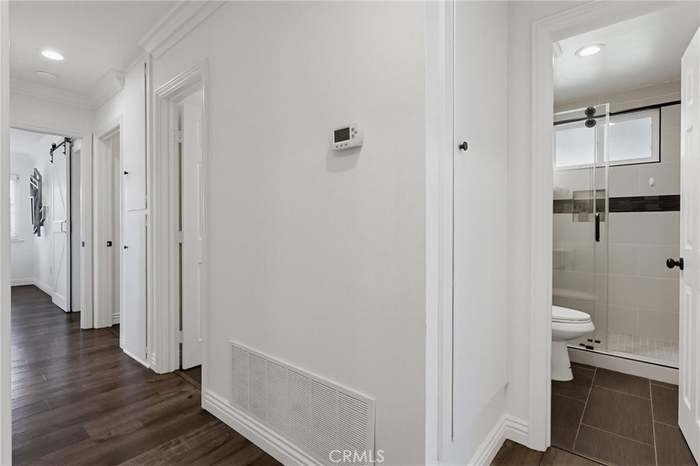 Building Photo - 14611 Ermita Ave