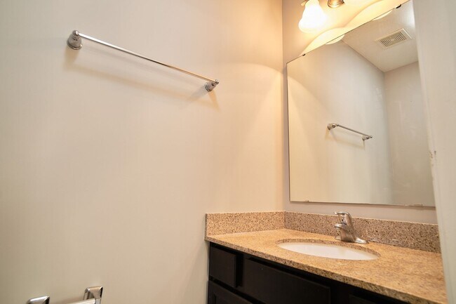 Building Photo - 4BDRM, 2.5 BA with finished basement in Westminster