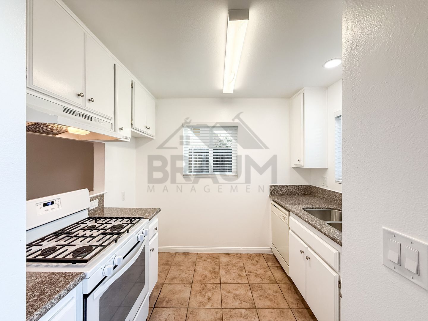 Building Photo - 14257 Friar St