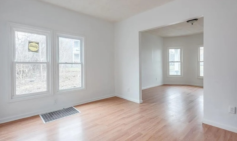 Building Photo - 317 Marguerite Ave