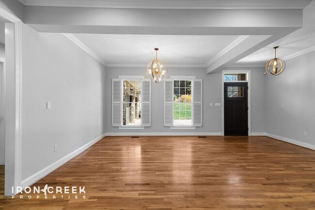 Building Photo - 1904 Bearberry Ln