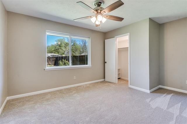Building Photo - 1621 Westlake Dr