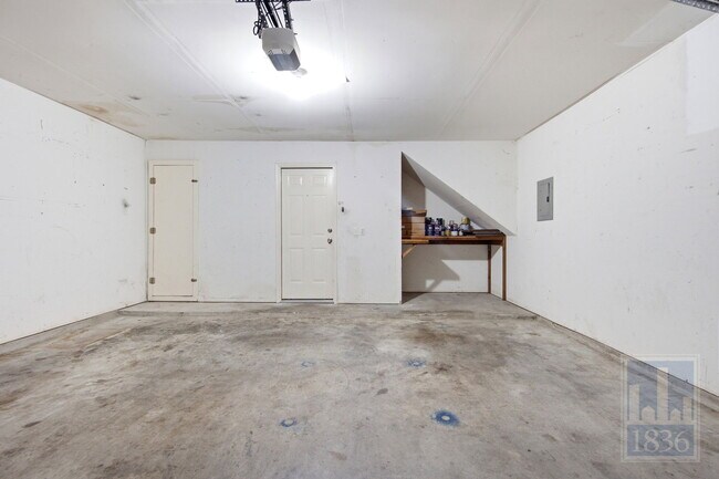 Building Photo - 10718 Claywood Dr
