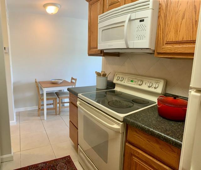 Building Photo - 3915 S Flagler Dr