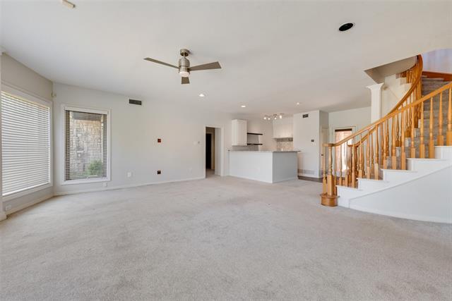 Building Photo - 3733 Oakwood Dr