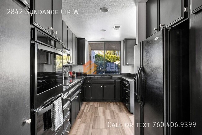 Building Photo - 2842 Sundance Cir W