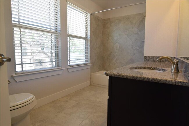 Building Photo - 14703 Catarina Wy