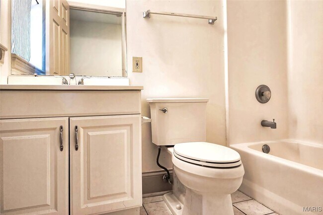 Building Photo - 3654 Shaw Blvd