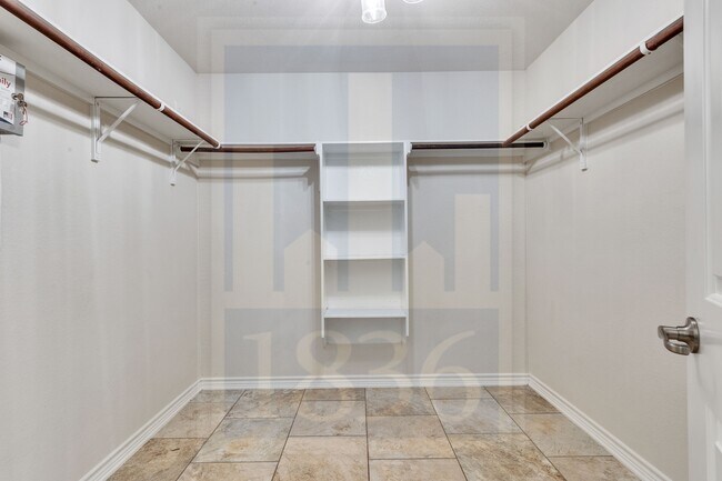 Building Photo - 4505 Chestnut Meadows Bend