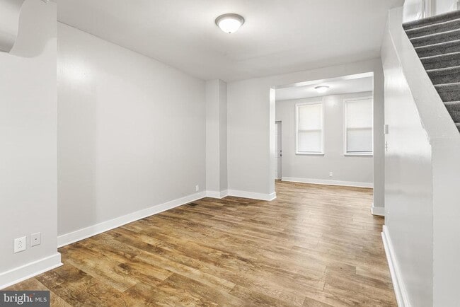 Building Photo - 544 N Allison St