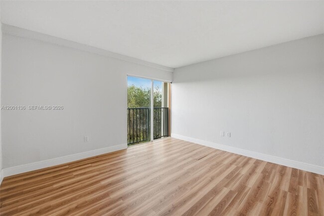 Building Photo - 301 NW 109th Ave