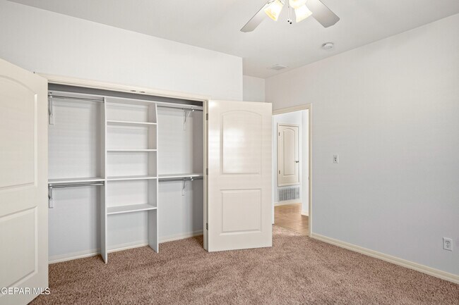 Building Photo - 14116 Rainbow Point Dr