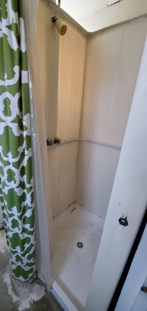 Building Photo - Pre-leasing September - 4bd/2bath