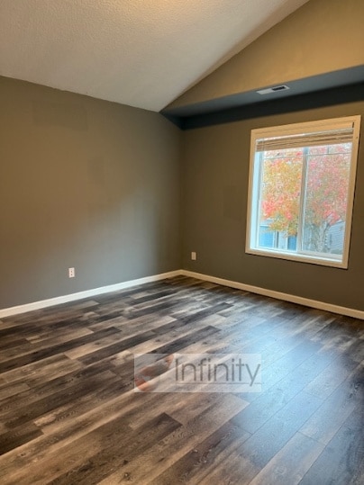 Building Photo - 810 E Ninth St