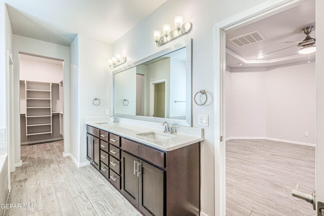 Building Photo - 12616 Brixton Ave