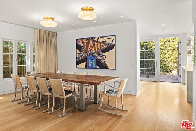 Building Photo - 165 Mabery Rd