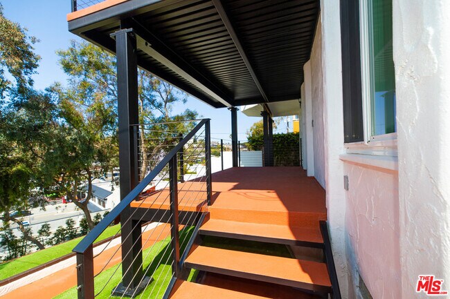 Building Photo - 8351 Zitola Terrace