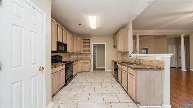 Building Photo - 220 Park Stone Dr