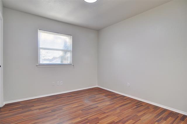 Building Photo - 208 Rolling Hills Dr