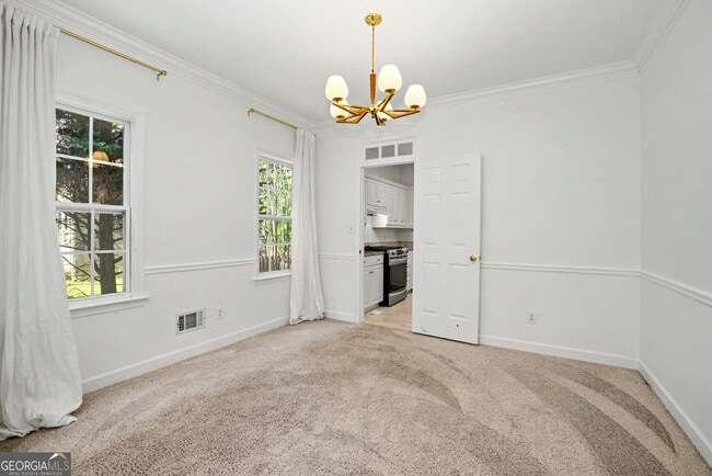 Building Photo - 322 Welton Way