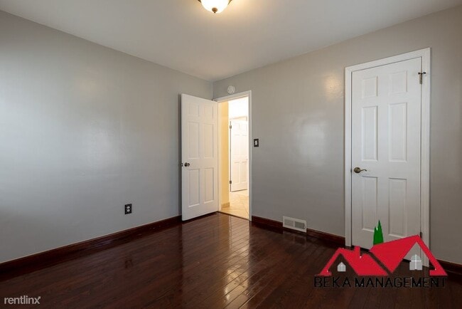 Building Photo - 3 br, 2 bath House - 5296 Curtis St