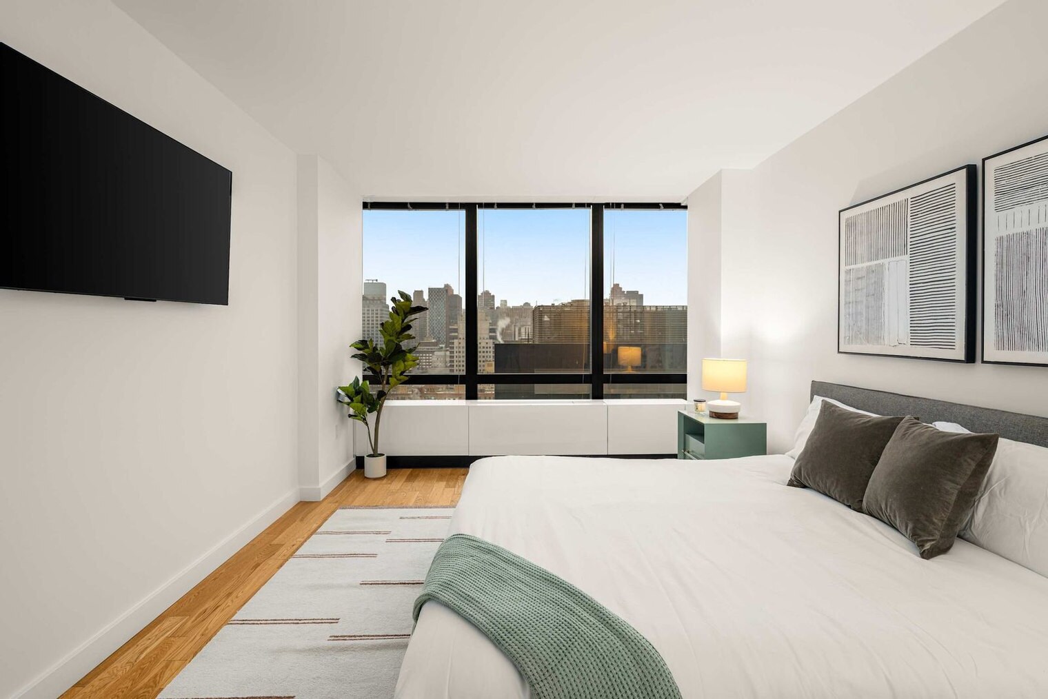 Building Photo - 1113 York Ave