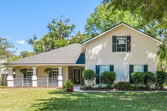 Building Photo - 14021 Summer Breeze Dr