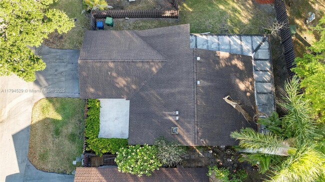 Building Photo - 10853 SW 132nd Cir Ct
