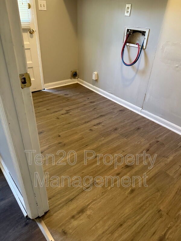 Building Photo - 3249 Jottings Dr