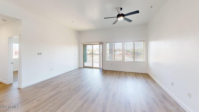 Building Photo - 9160 N 67th Ave