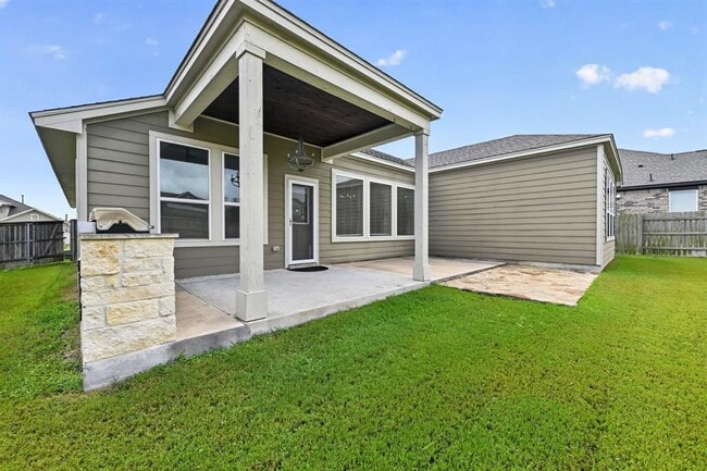 Building Photo - 104 Joseph Hawkins Ln