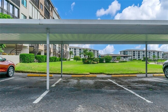 Building Photo - 4650 Bay Blvd