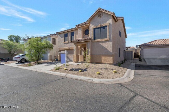 Building Photo - 7500 E Deer Valley Rd