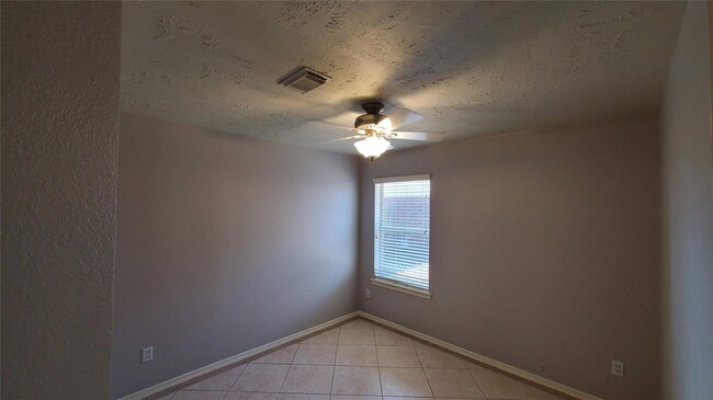 Building Photo - 21114 Stoney Haven Dr