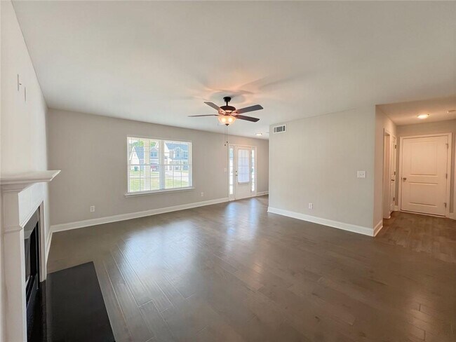 Building Photo - 5332 Lawson Lake Dr