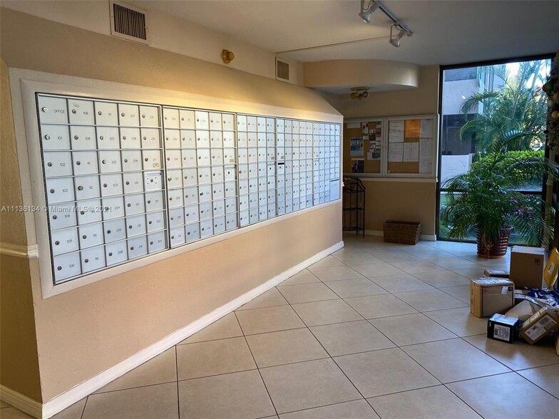 Building Photo - 777 S Federal Hwy