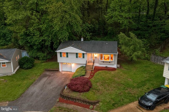 Building Photo - 124 Hilldale Ct
