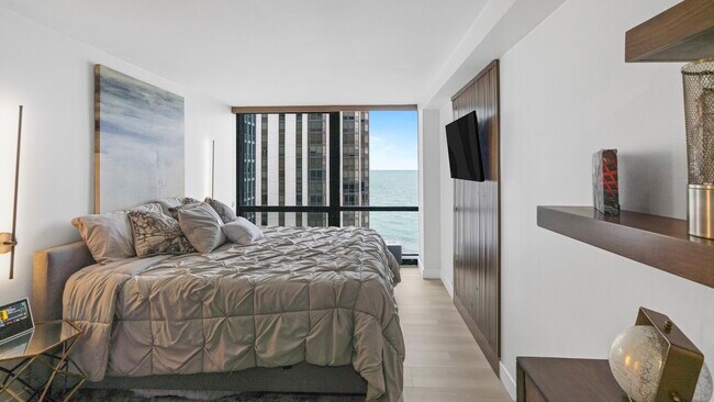 Building Photo - 900 N Lake Shore Dr