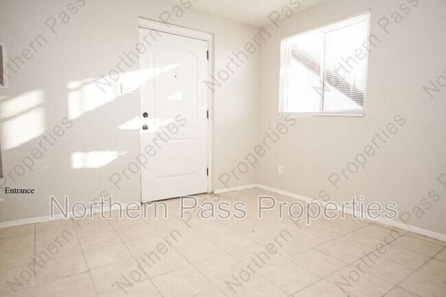 Building Photo - 411 Dodge Rd
