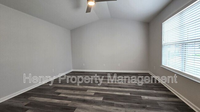 Building Photo - 5108 Mabe Dr