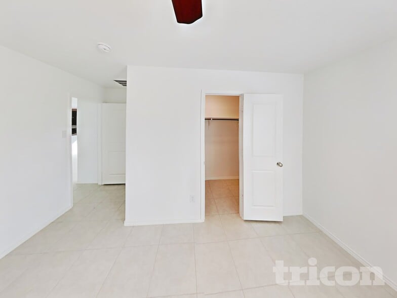 Building Photo - 8412 Bell Rdg Ln