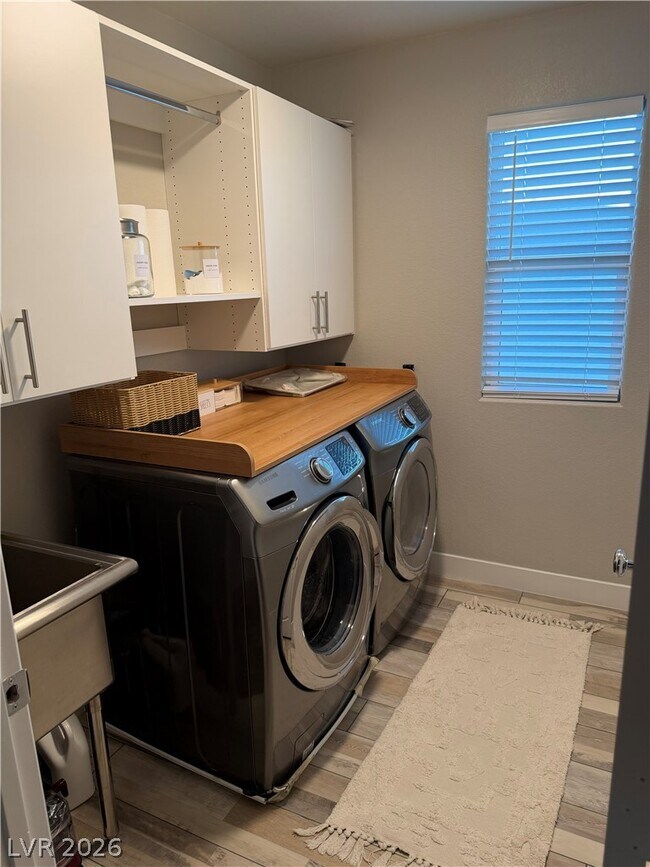 Building Photo - 7758 Meng Ct