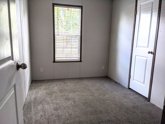 Building Photo - 3430 N Peoria Rd