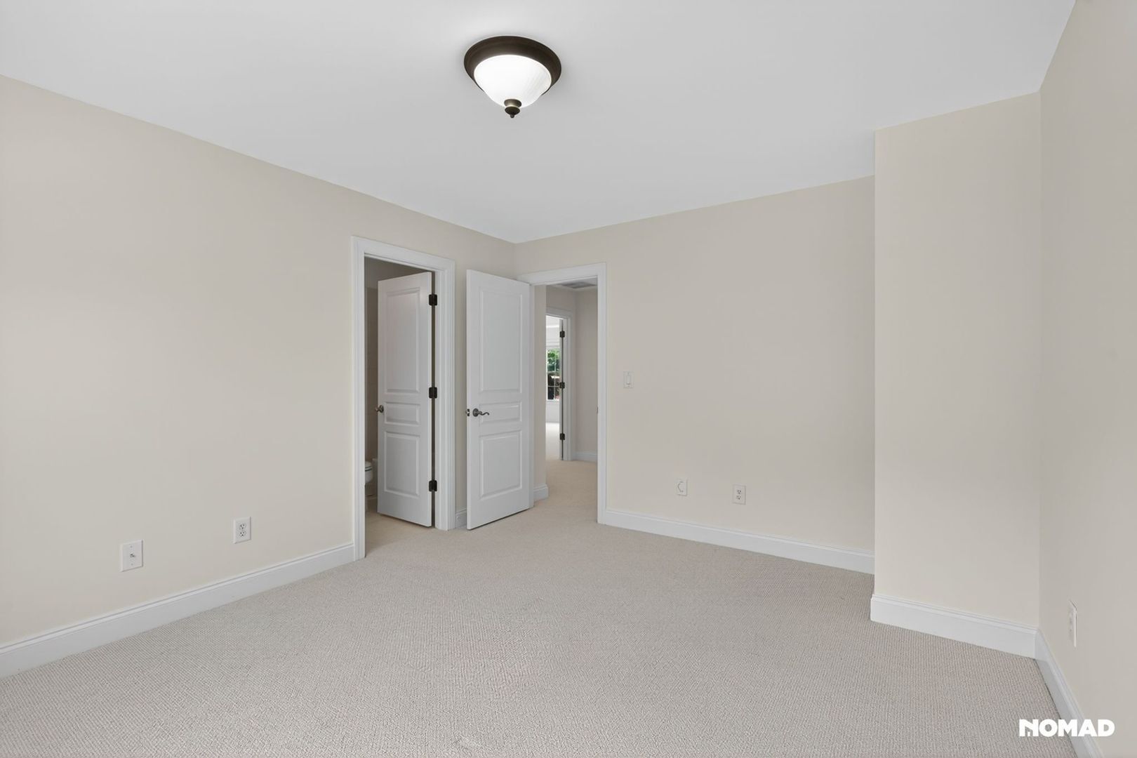 Building Photo - 5485 Sandstone Ct