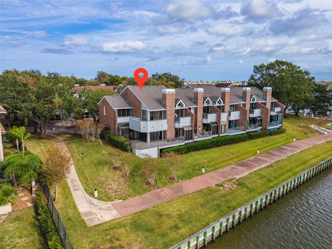 Building Photo - 2037 Enterprise Ave