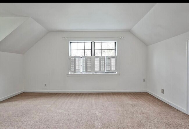 Large walk in living room with lots of natural light - 1206 Church St