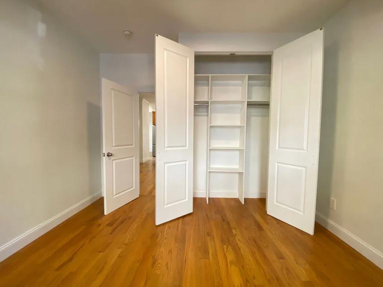 Building Photo - 21-47-47 33rd St